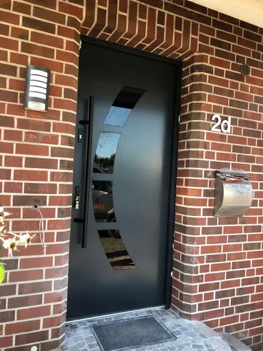 EXPERT • drzwi • podłogi • okna • bramy •